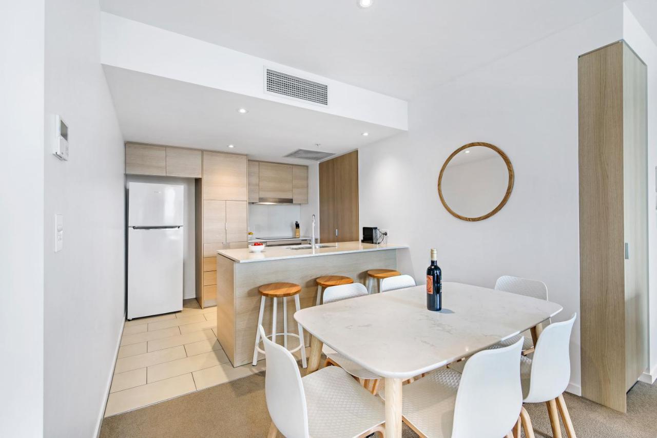 The Eureka Gold Coast Residence On Broadbeach Exteriör bild