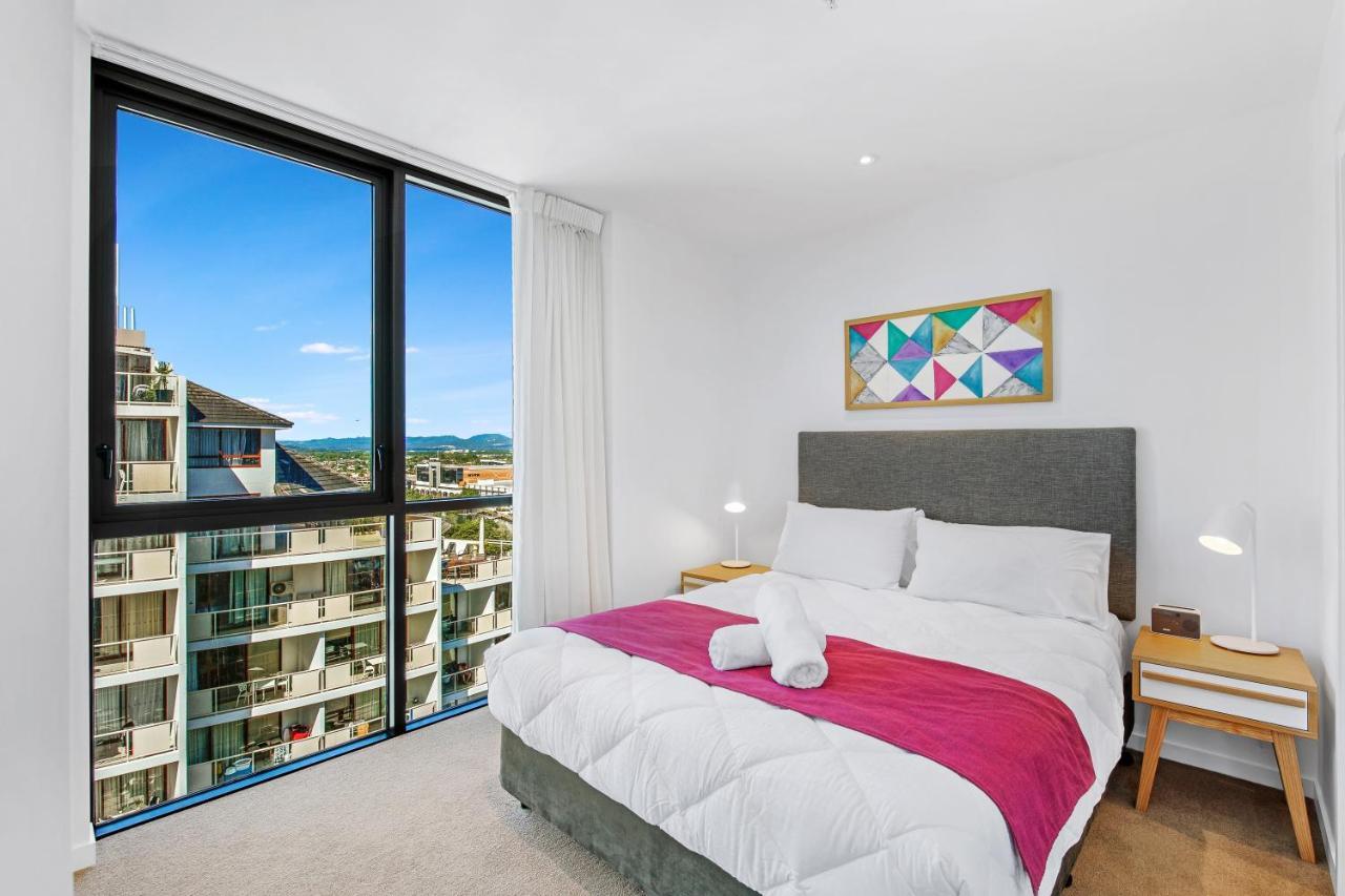 The Eureka Gold Coast Residence On Broadbeach Exteriör bild