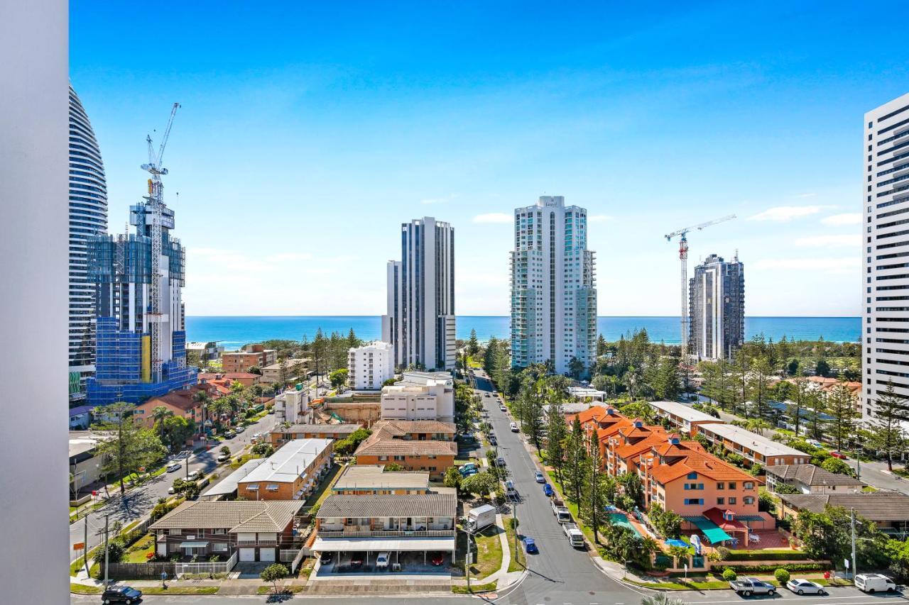 The Eureka Gold Coast Residence On Broadbeach Exteriör bild