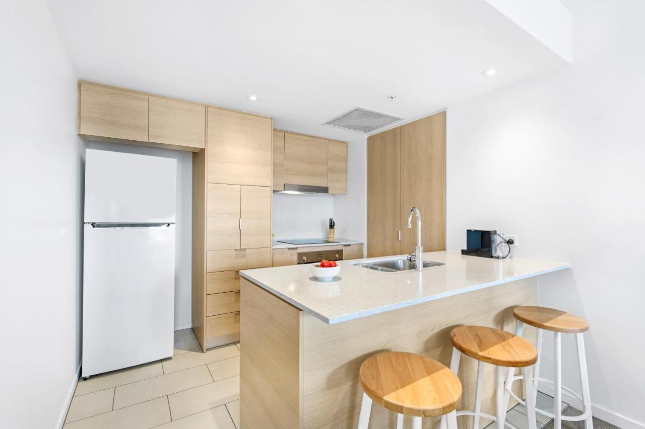 The Eureka Gold Coast Residence On Broadbeach Exteriör bild