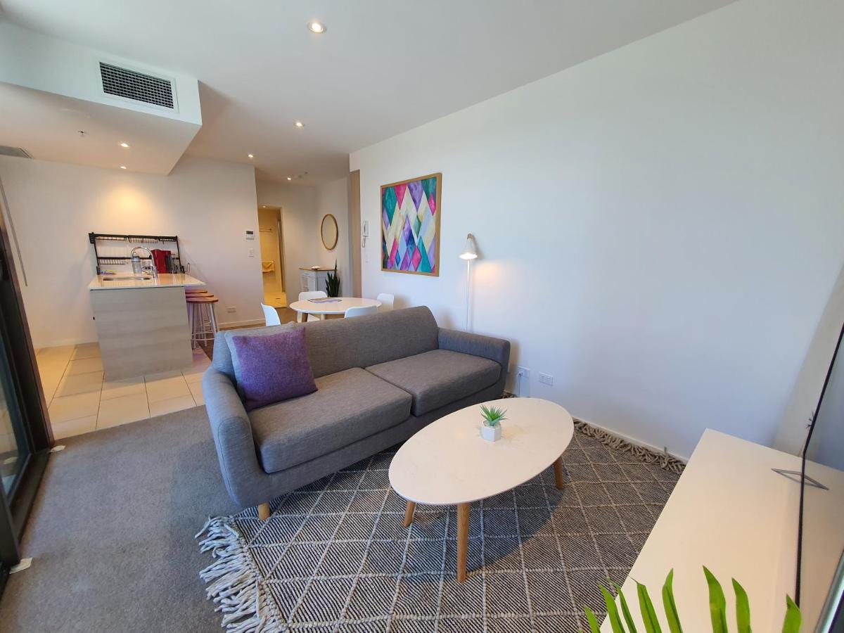 The Eureka Gold Coast Residence On Broadbeach Exteriör bild