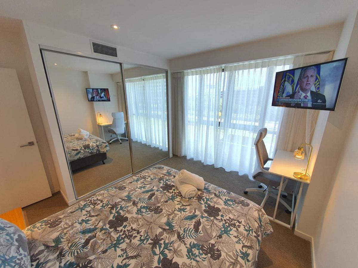 The Eureka Gold Coast Residence On Broadbeach Exteriör bild