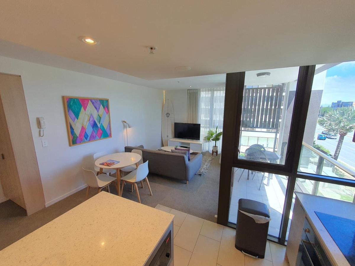 The Eureka Gold Coast Residence On Broadbeach Exteriör bild